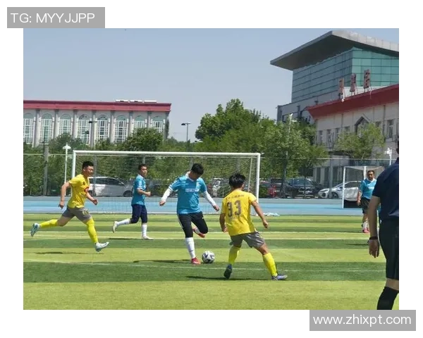 足球明星齐聚一堂展现团结与激情的精彩瞬间