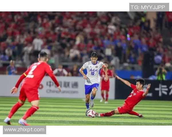 重庆足球队近期表现分析与未来发展展望探讨 重庆足球队近期表现分析与未来发展展望探讨